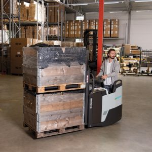 Pedestrian Double Stacker 2.0 ton - Image 5